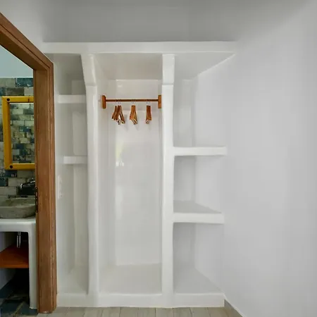 Mespilus House Apartment *